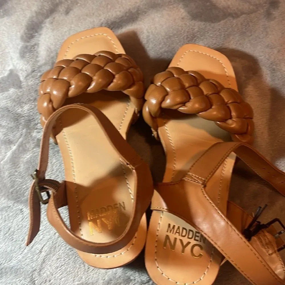 NWT Madden NYC Block Sandals size 9